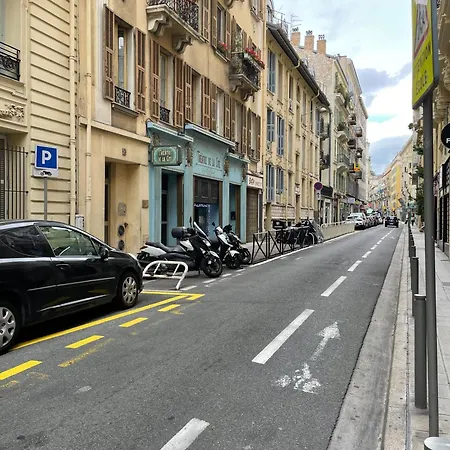 Charming Riviera Top-floor Near The Apartment