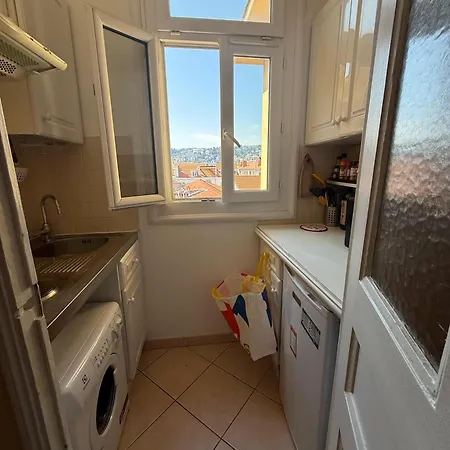 Charming Riviera Top-floor Near The Apartment Nizza