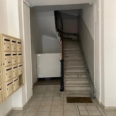 Charming Riviera Top-floor Near The